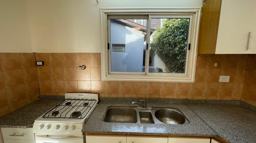 ¡Casa + Dúplex al fondo! Ideal para inversión o uso familiar en Calle Richieri