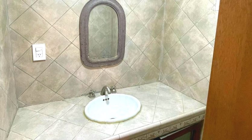 ¡Casa + Dúplex al fondo! Ideal para inversión o uso familiar en Calle Richieri
